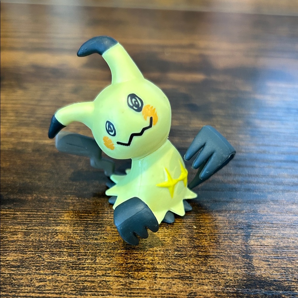 Jazwares Wicked Cool Toys Mimikyu Pokemon Small Figure 2020